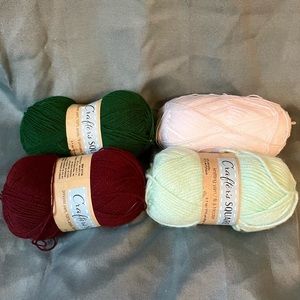 4 pack of yarn